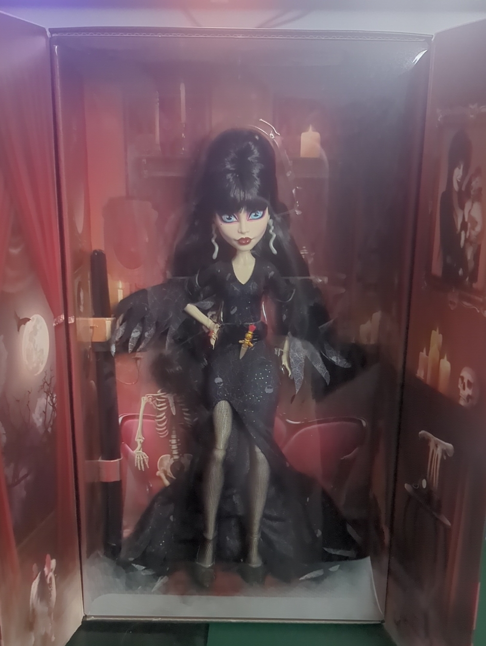 Elvira Skullector 2023 Rare NIB